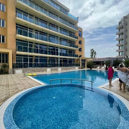 Апартамент Gallery B